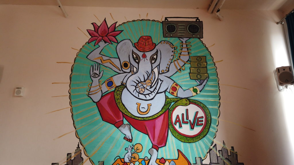 illumined NYC Ganesha in the house at Laughing Lotus